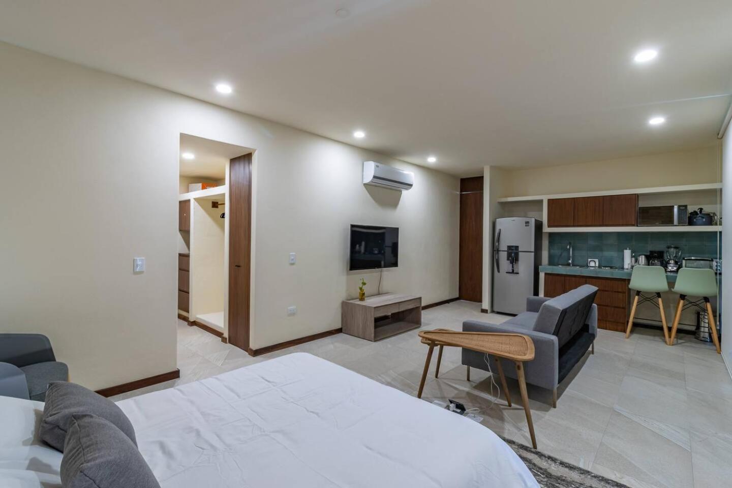 فندق Pool View Loft Steps From The Ocean In Punta Cocos - C101 جزيرة هول بوكس المظهر الخارجي الصورة