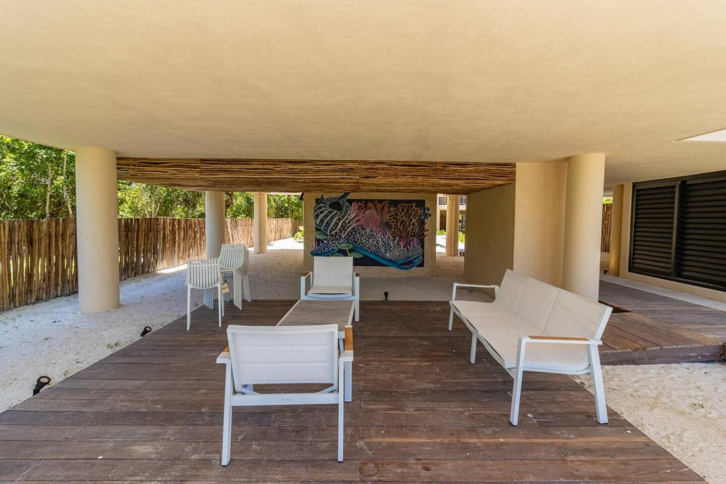 فندق Pool View Loft Steps From The Ocean In Punta Cocos - C101 جزيرة هول بوكس المظهر الخارجي الصورة