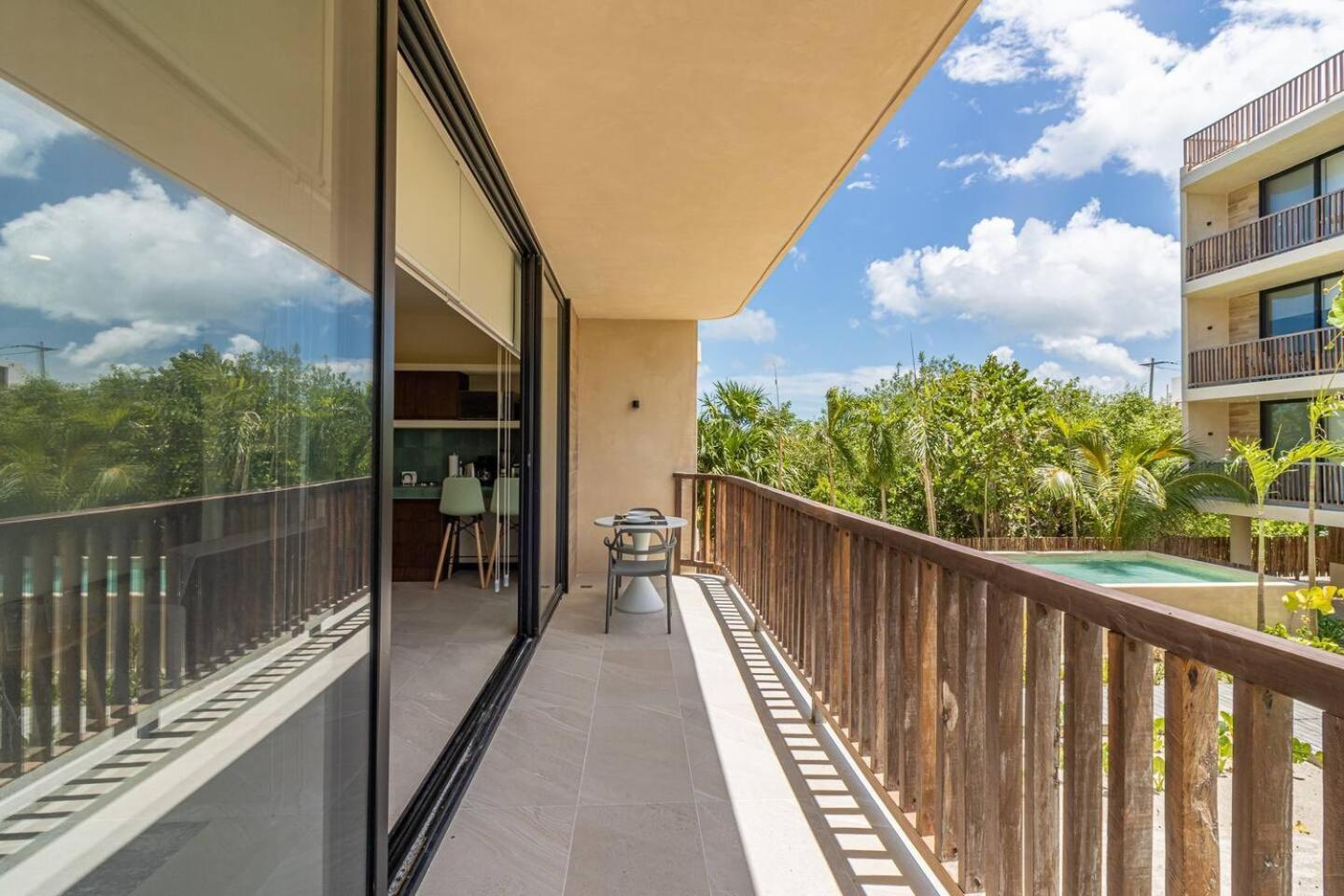 فندق Pool View Loft Steps From The Ocean In Punta Cocos - C101 جزيرة هول بوكس المظهر الخارجي الصورة