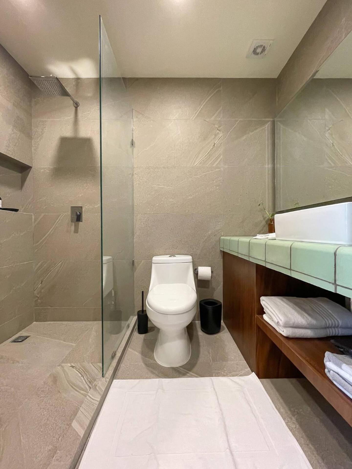 فندق Pool View Loft Steps From The Ocean In Punta Cocos - C101 جزيرة هول بوكس المظهر الخارجي الصورة