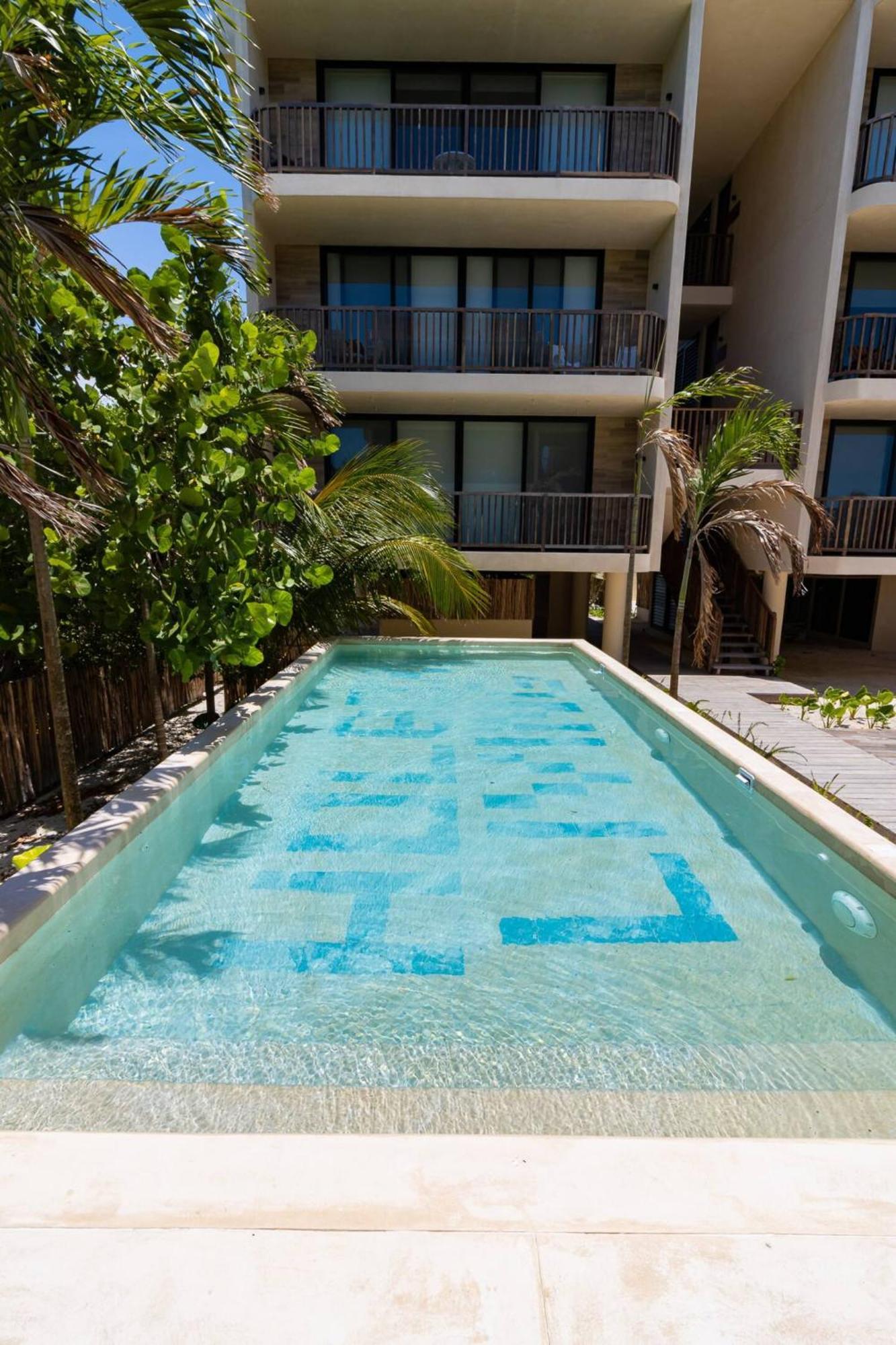 فندق Pool View Loft Steps From The Ocean In Punta Cocos - C101 جزيرة هول بوكس المظهر الخارجي الصورة